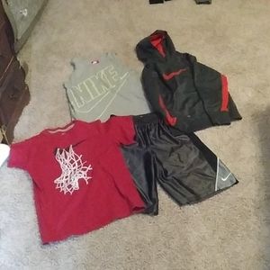 Nike Boys size Medium lot of clothes